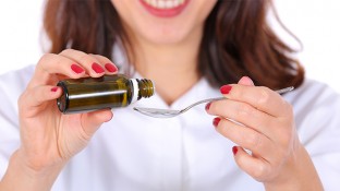 Is Ingesting Essential Oils Safe? (+ "Healthy 7-Up" Recipe) Is Ingesting Essential Oils Safe? (+ "Healthy 7-Up" Recipe)
