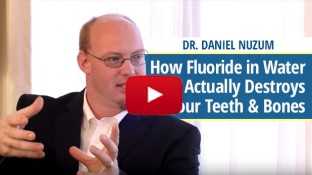 How Fluoride in Water Actually Destroys Teeth & Bones (video) How Fluoride in Water Actually Destroys Teeth & Bones (video)